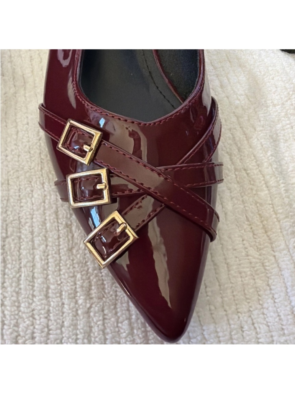 🆕Patent Pointed Slingback Block Heel Triple Buckle Detail - Cherry Red SZ 8.5 - Picture 4 of 5